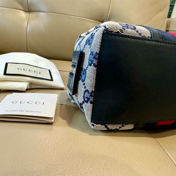 Sold x x GUCCI GG supreme canvas cosmetic pouch red and blue web - Picture 10 of 14